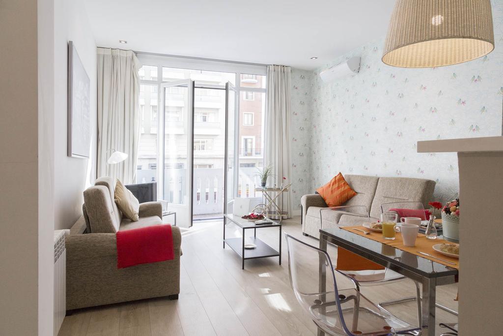 Smartrental Madrid Gran Via Apartments Zewnętrze zdjęcie