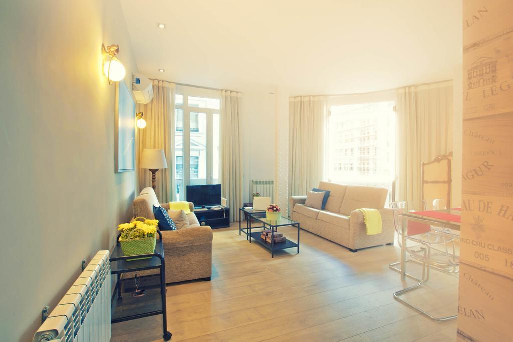 Smartrental Madrid Gran Via Apartments Zewnętrze zdjęcie