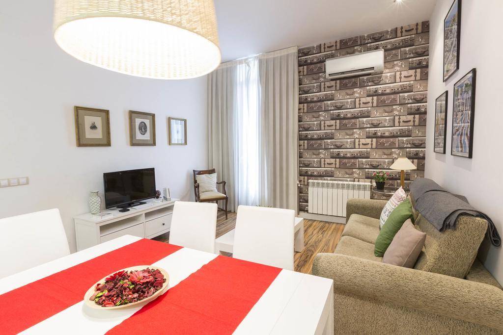 Smartrental Madrid Gran Via Apartments Zewnętrze zdjęcie